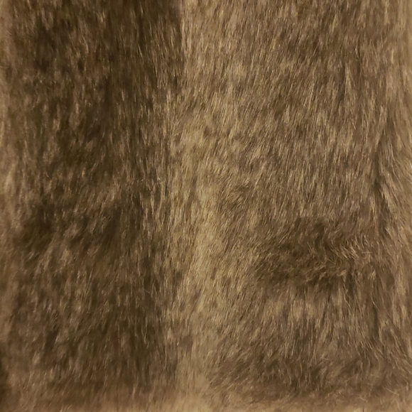 Vest - Picture 3 of 3